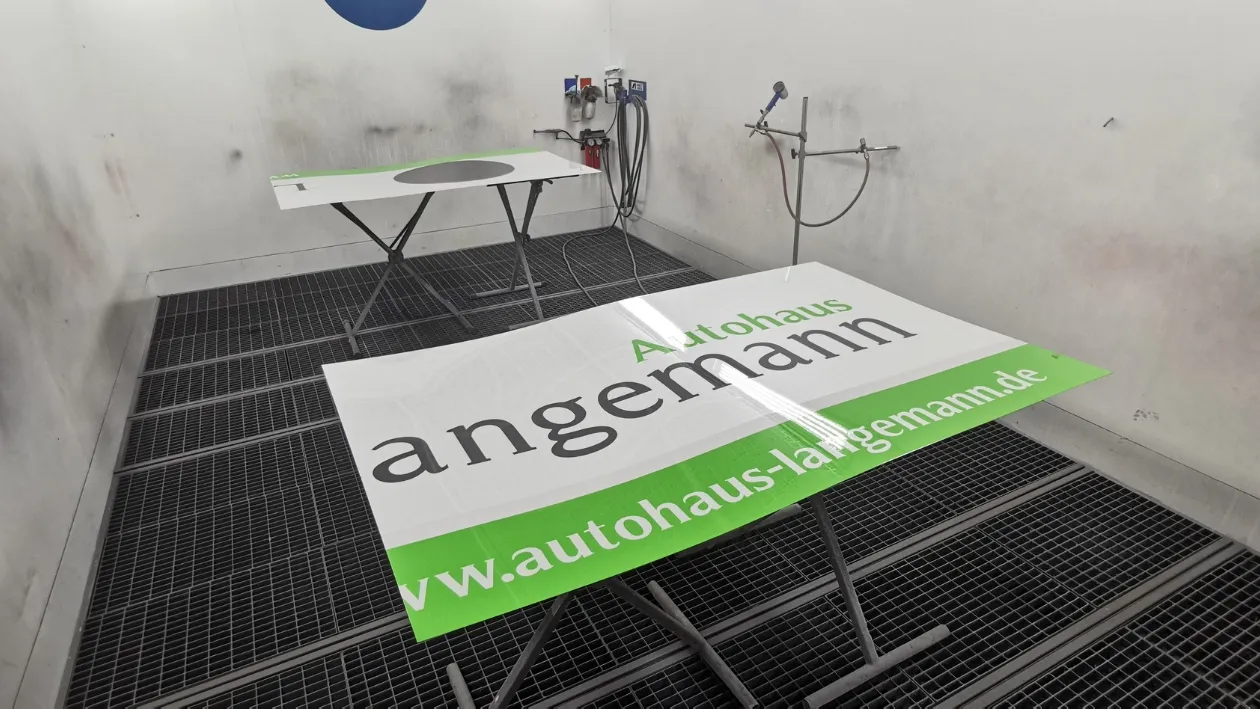 Willkommen bei H3-DieLackierer Willkommen bei H3-DieLackierer